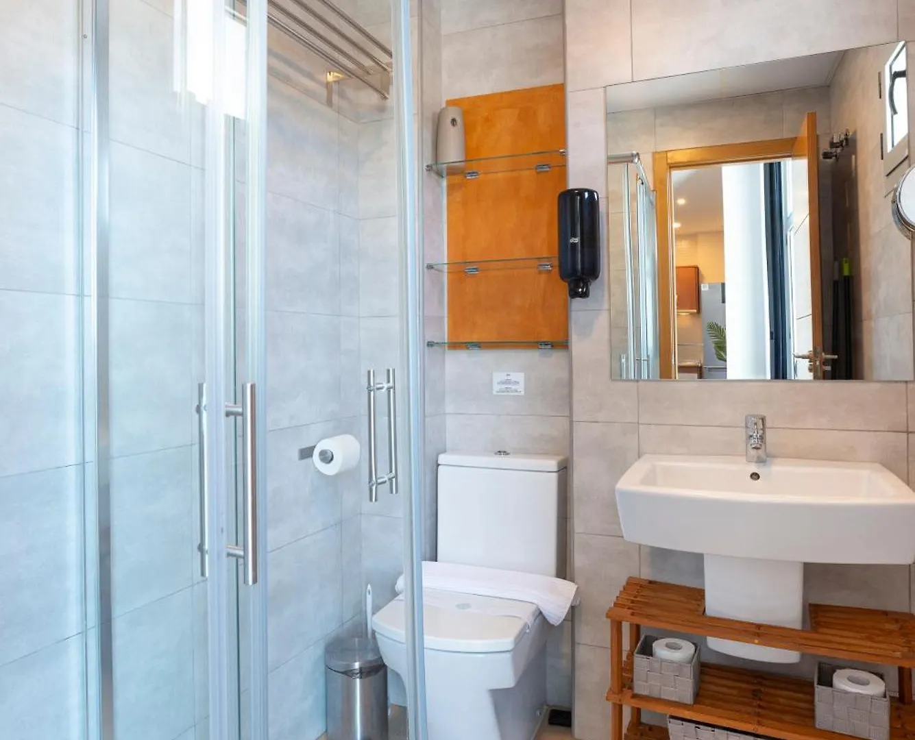 Carreteria II & Old Town By Ele Apartments Malaga Spain